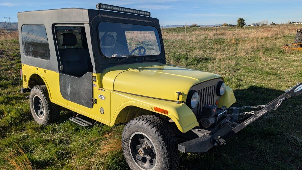 Mahindra Roxor