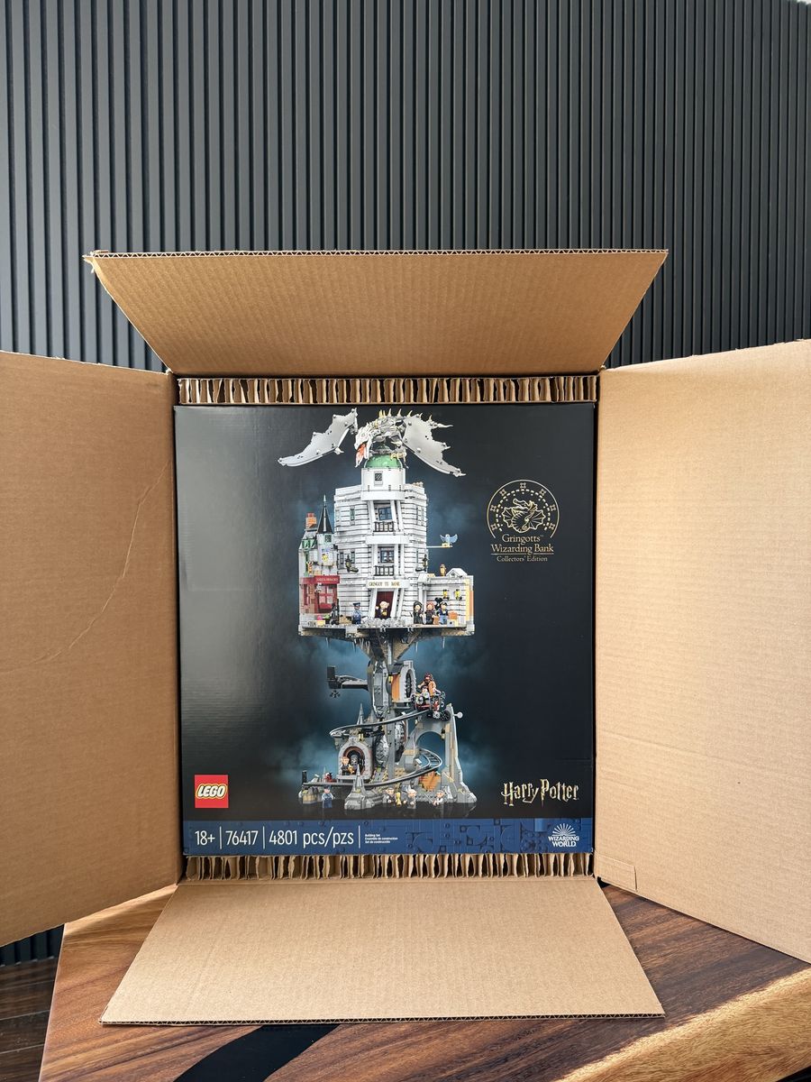 LEGO Gringotts Wizarding Bank #76417