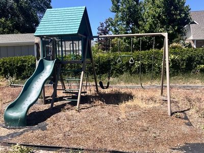 Lifetime Kid's Outdoor Playset with Slide, Swings, Rock Climbing Wall & Playhouse - Great Condition!