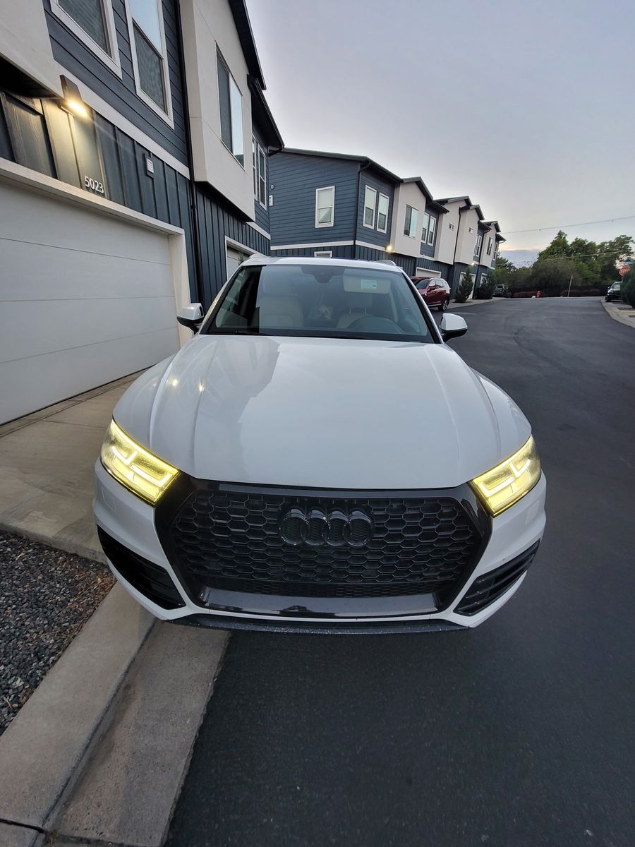 2018 Audi Q5 2.0T quattro Premium Plus