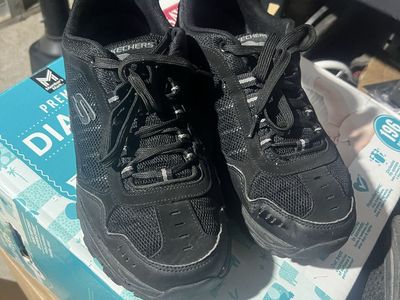 Skechers Men's Wide Fit Black Sneakers Size 11 US SN 52697W