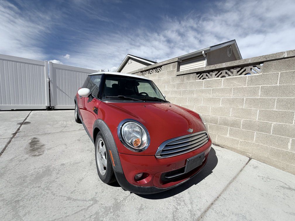 2009 MINI COOPER Base