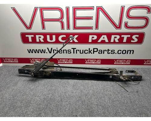 SPRAGUE E005-362 WIPER MOTOR ASSEMBLY W/ BRACKET AND PIVOT ARM