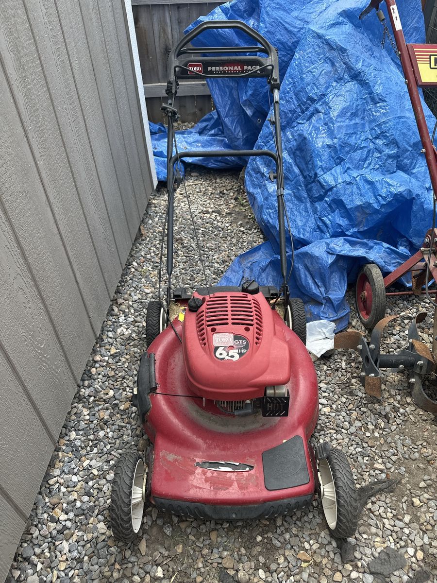 NonWorking Toro Personal Pace GTS 6.5HP Self-Propelled Walk-Behind Lawn Mower, Red