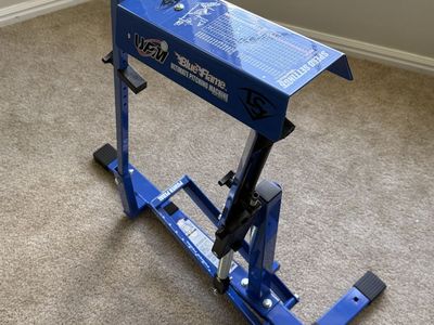 Louisville Slugger Blue Flame Pitching Machine