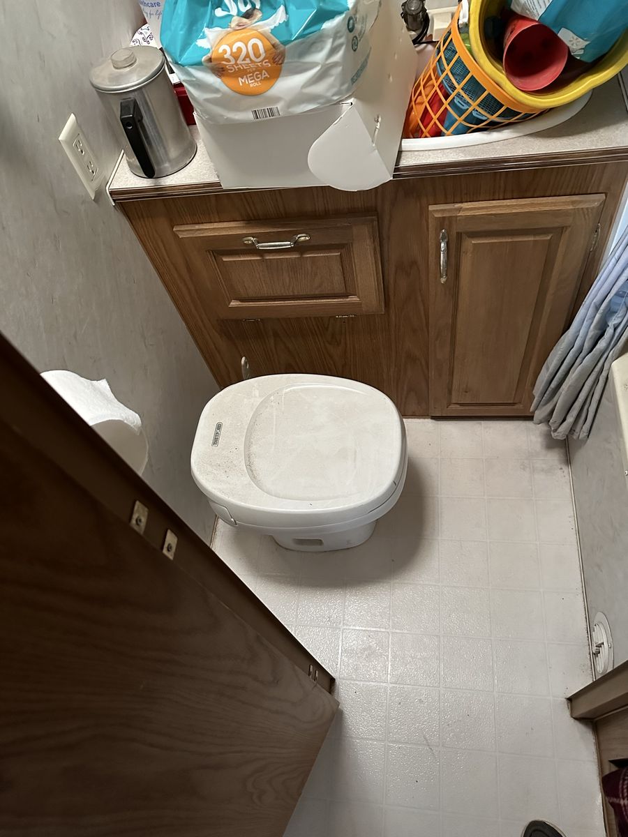 Main image 3