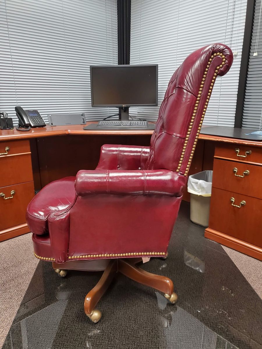 Large Office Furniture Set with Two Desks and Chairs