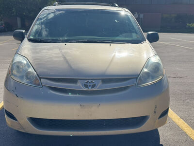 2006 TOYOTA SIENNA LE