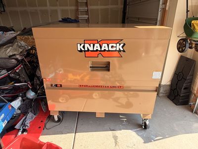 Knaack gang box Model 89-KL Piano Box