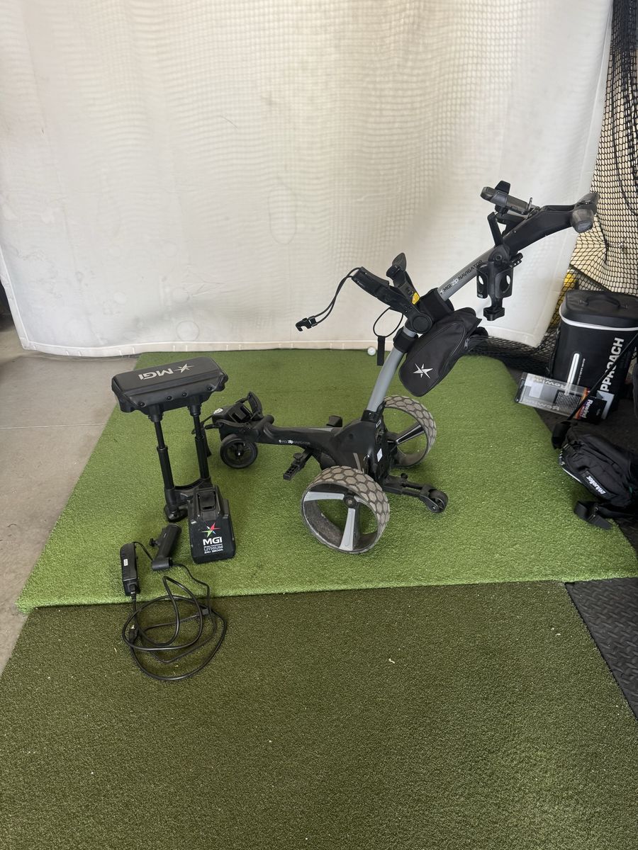 MGI Zip Navigator Electric Golf Caddie with Battery, Charger, and Seat