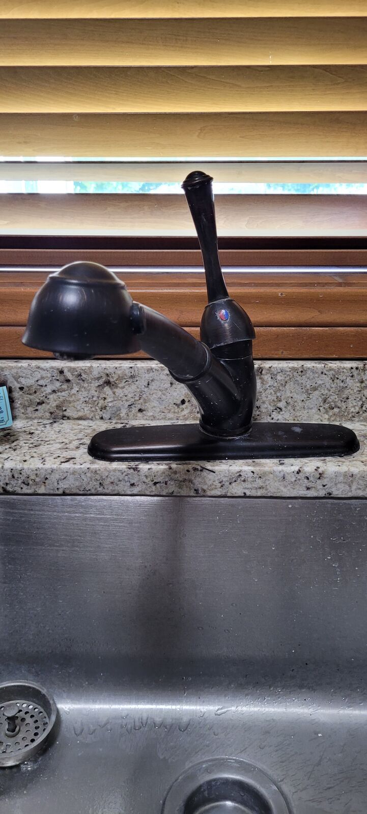 Delta Kitchen faucet with sprayer works great