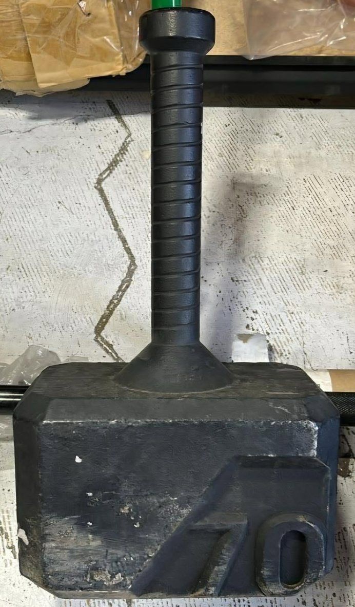 Main image 6