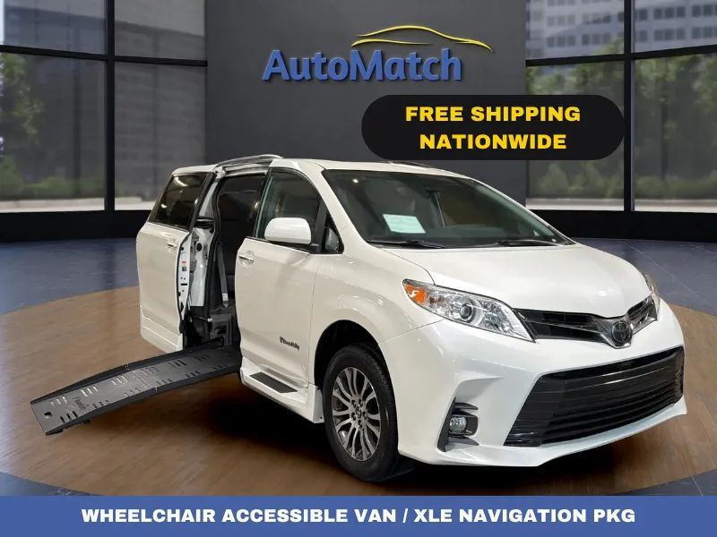 2019 Toyota Sienna XLE
