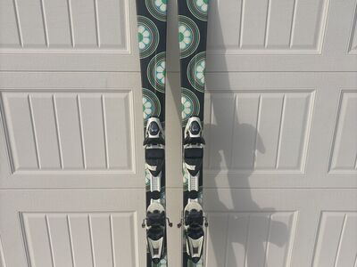 Roxy Skis 146 C M
