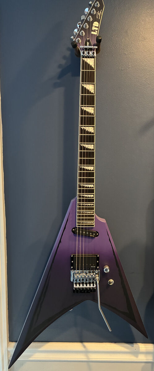 ESP LTD Alexi Laiho Ripped. Flying V Guitar.