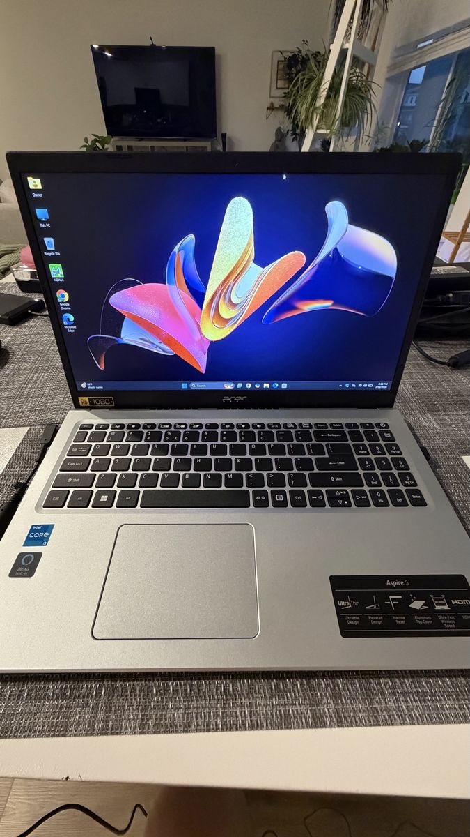 Acer Aspire 5 Laptop: Intel i3-1115G4, 20GB RAM, 238GB Storage, Battery with no wear