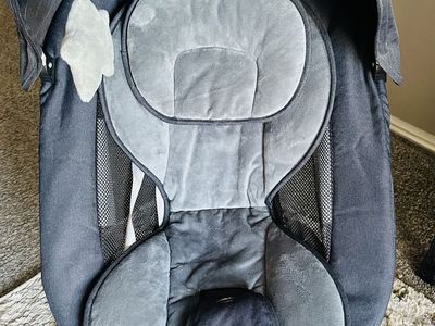 Like new baby swings