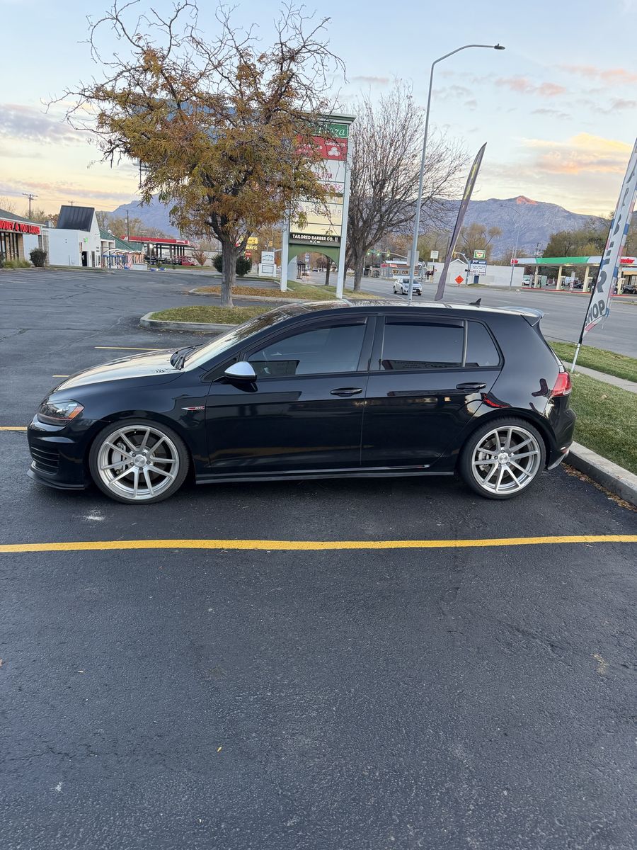 2017 Volkswagen Golf GTI Autobahn