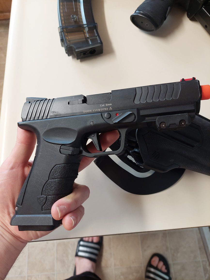 Evike Airgun - APS Shark Full Auto Select-Fire CO2 and Green Gas pistol