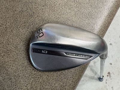 SM 10 Vokey wedge titleist