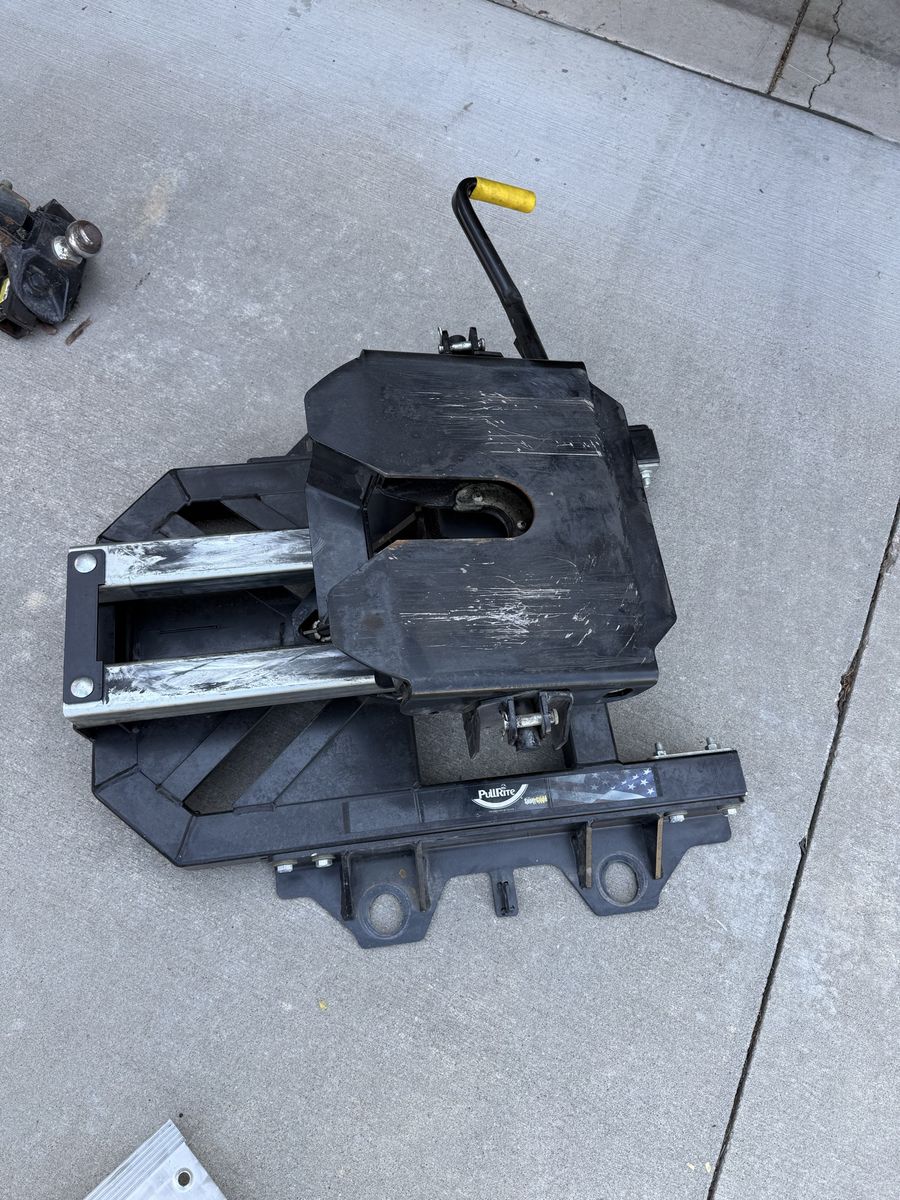 Main image 3