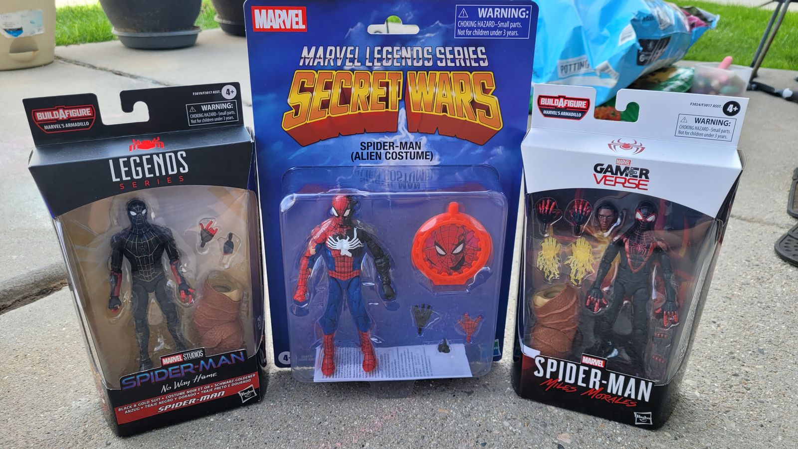 Marvel legends series secret wars Spiderman Alien Costume Spiderman miles Morales