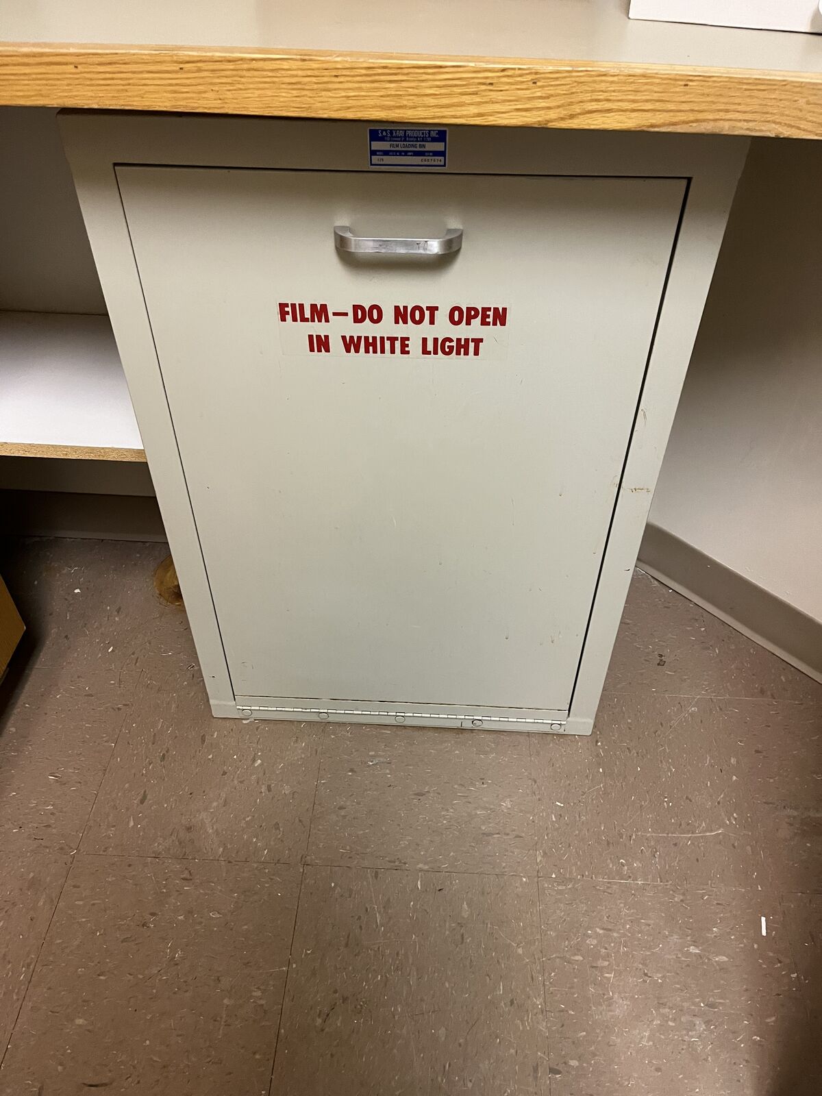 X-ray storage bin
