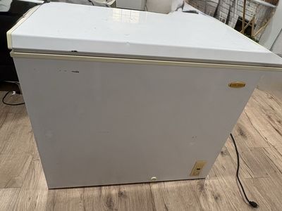 Holiday 7.0 Cu. Ft. Chest Freezer – Works Great