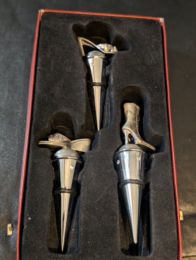 vintage shoe-themed wine bottle stopper three unique pewter-finish New.
