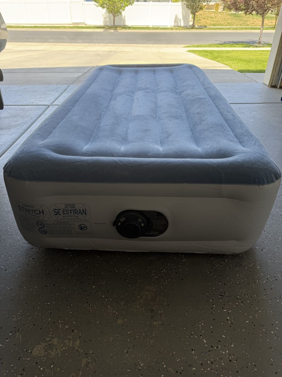 FOR SALE: AIR MATTRESSES AND TOWER FAN IN GOOD CONDITION