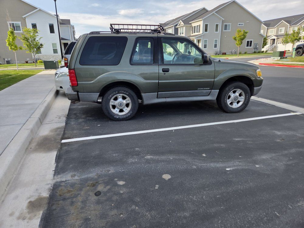 2001 Ford Explorer Sport
