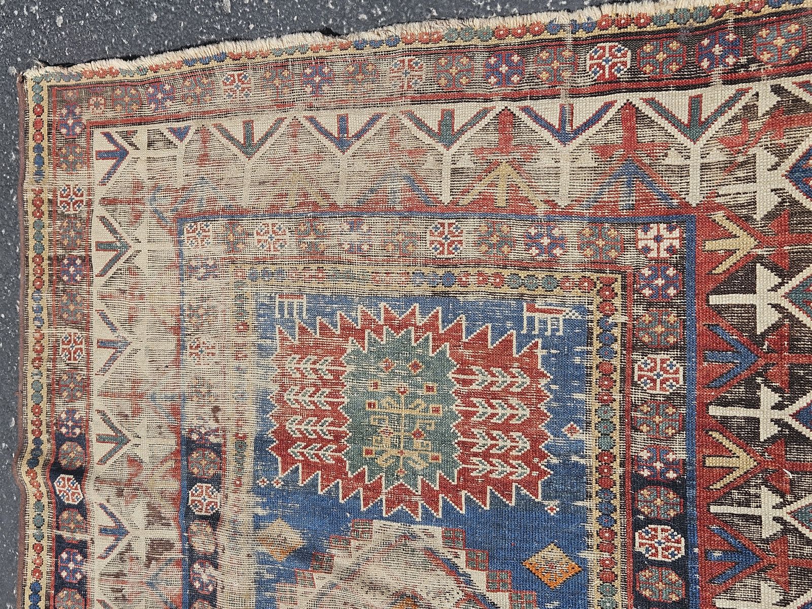 Main image 4