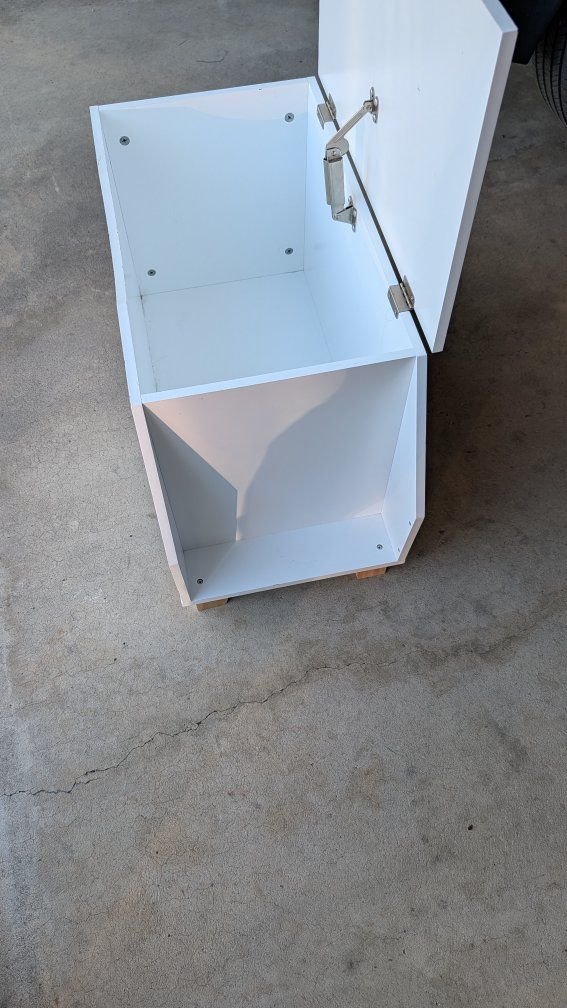 Main image 3