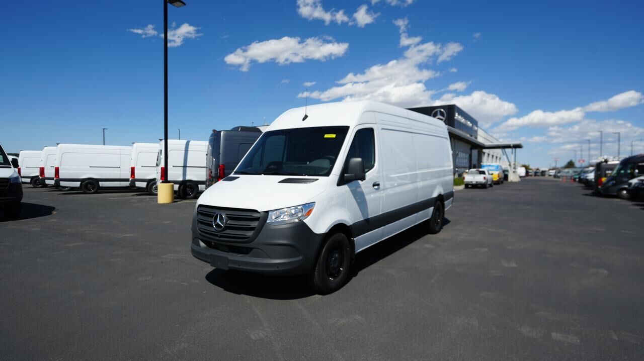 2025 Mercedes-Benz Sprinter 2500