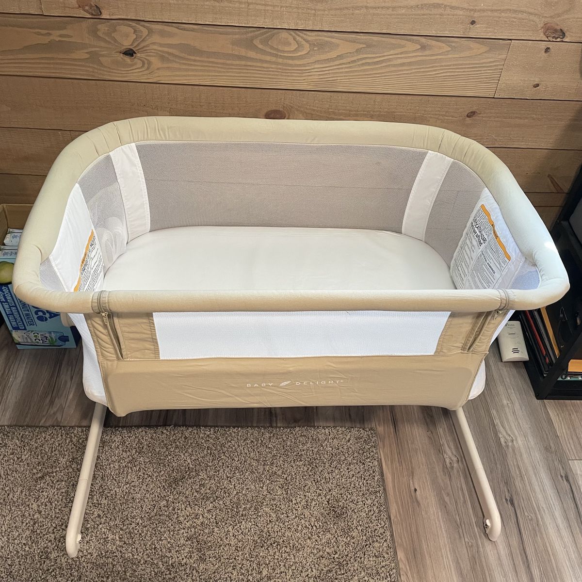 Bedside Bassinet + 5 Sheets & Cover