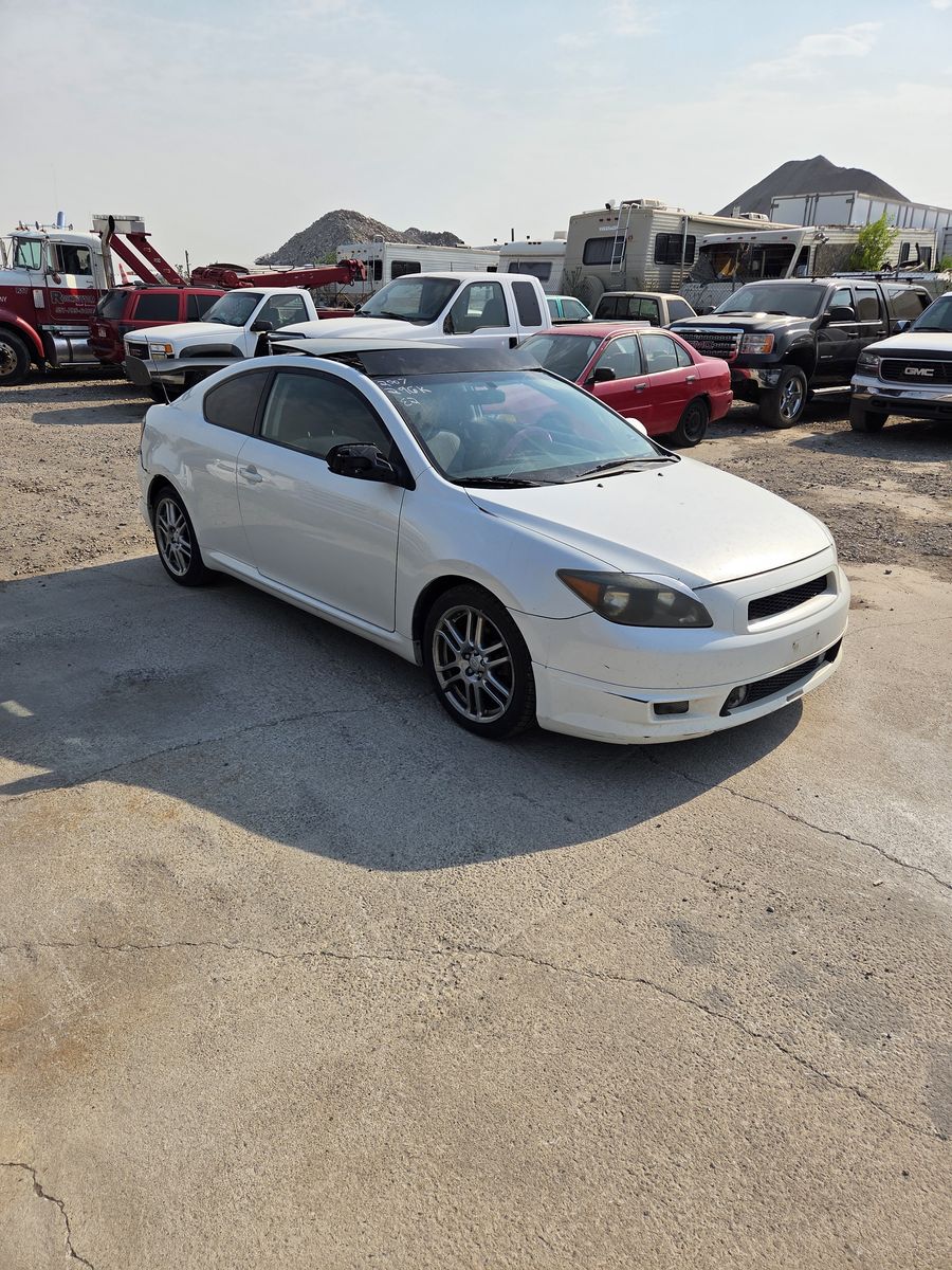 2007 scion tC 4l auto fwd 298k miles OPEN TO CASH OR TRADES