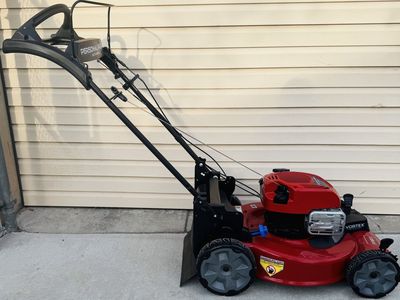 Toro’s Recycler 22-inch Gas-Powered Self-Propelled Mower ALL-WHEEL-DRIVE