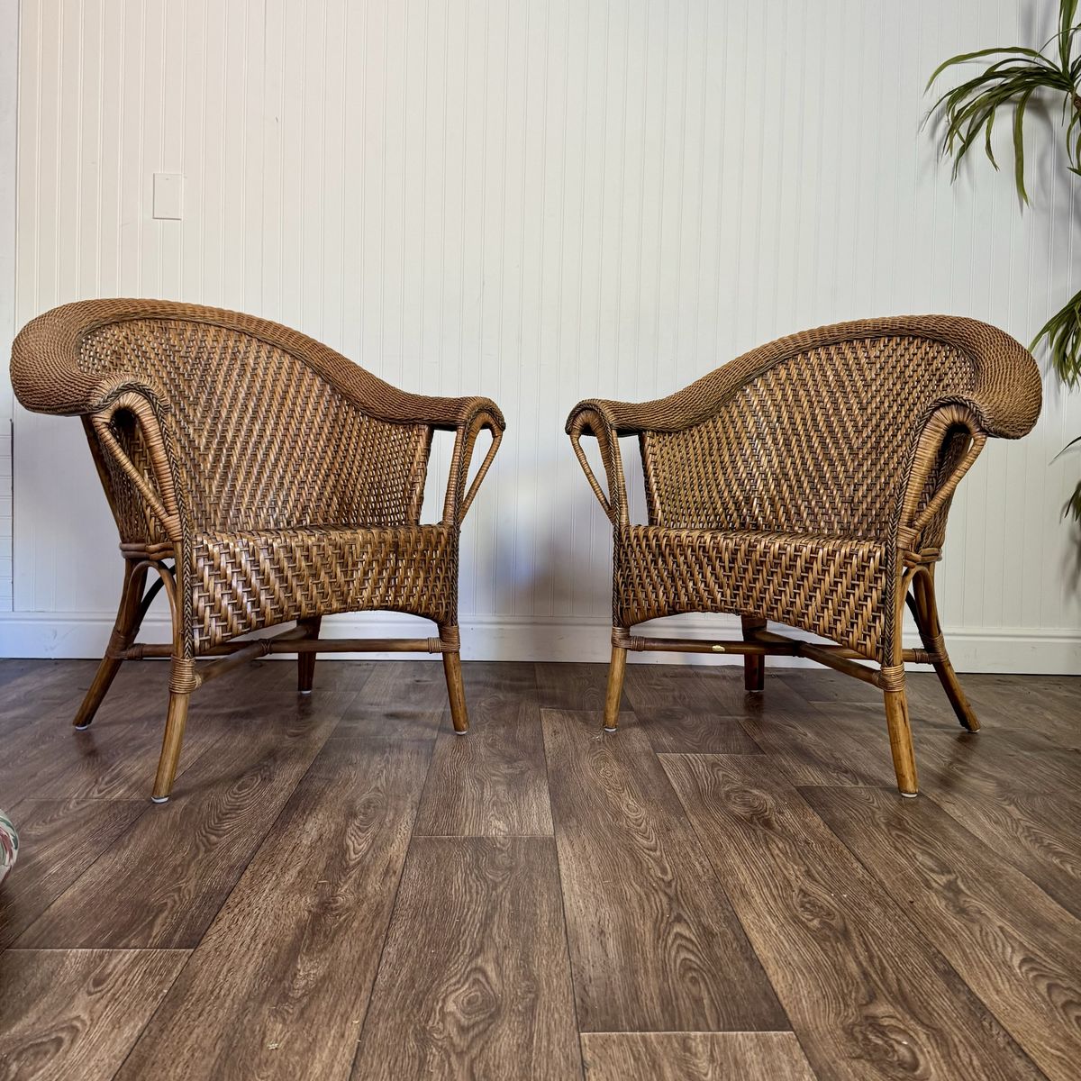 Vintage Wicker Rattan Lounge Barrel Chairs – Pair