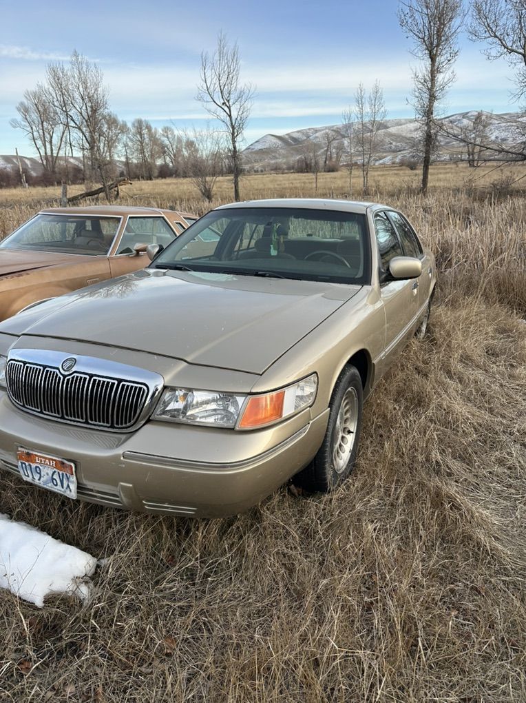 2000 Mercury Grand Marquis