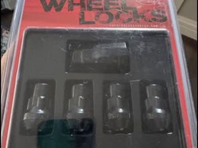 M12 x 1.5 Black Acorn Premium Wheel Locks