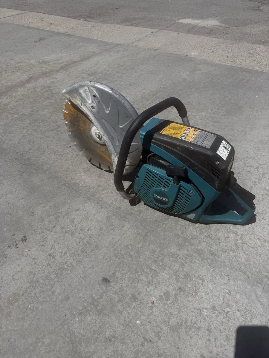 Makita concrete demo saw
