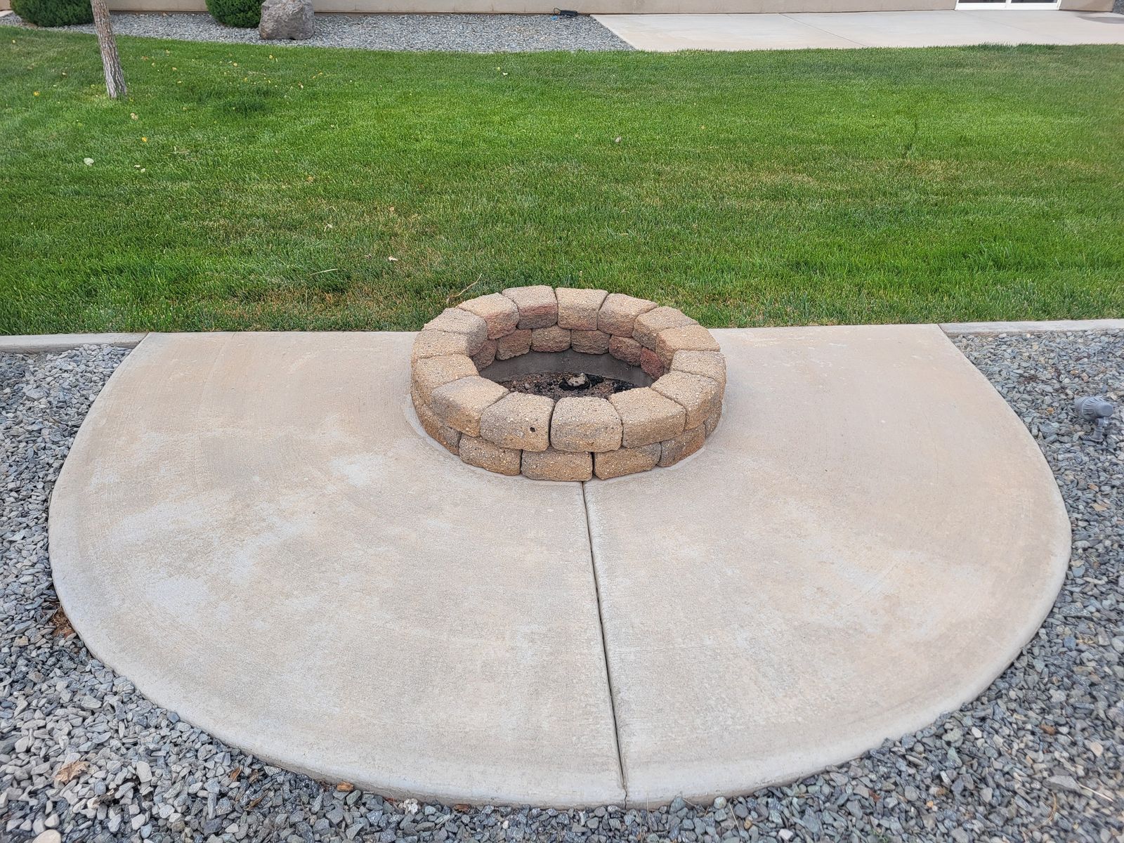Main image 12