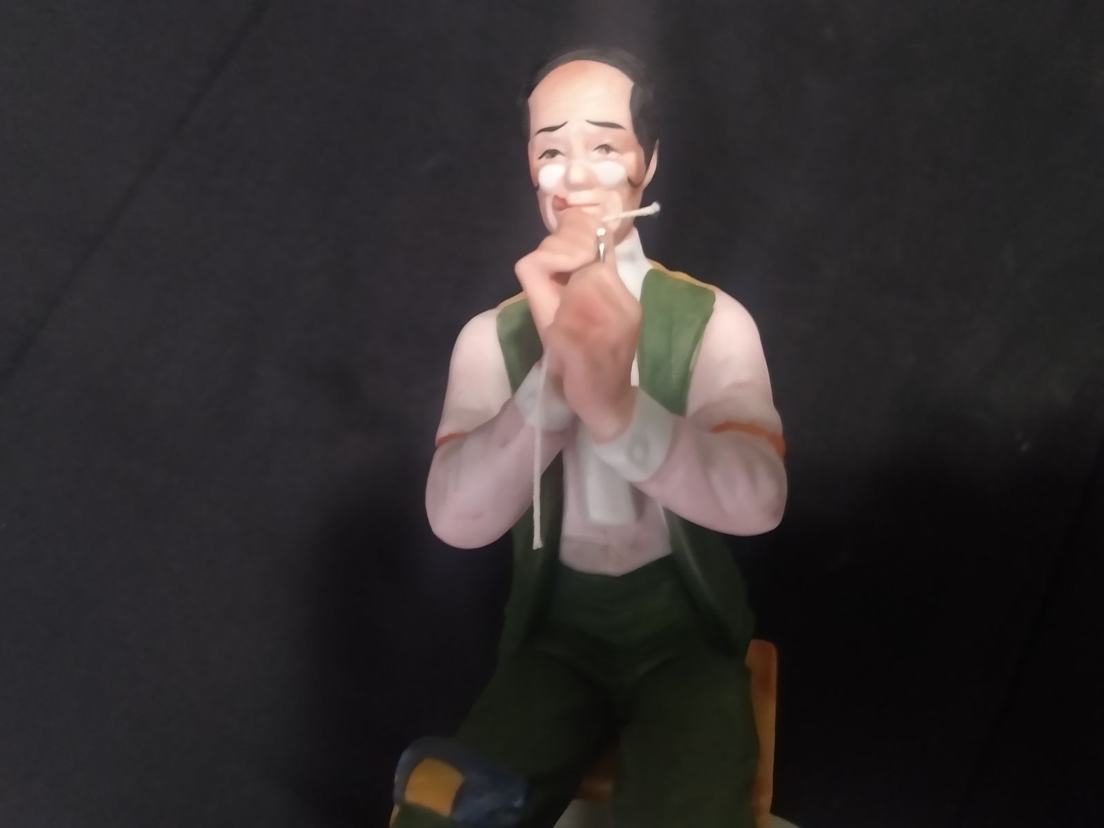 Main image 7