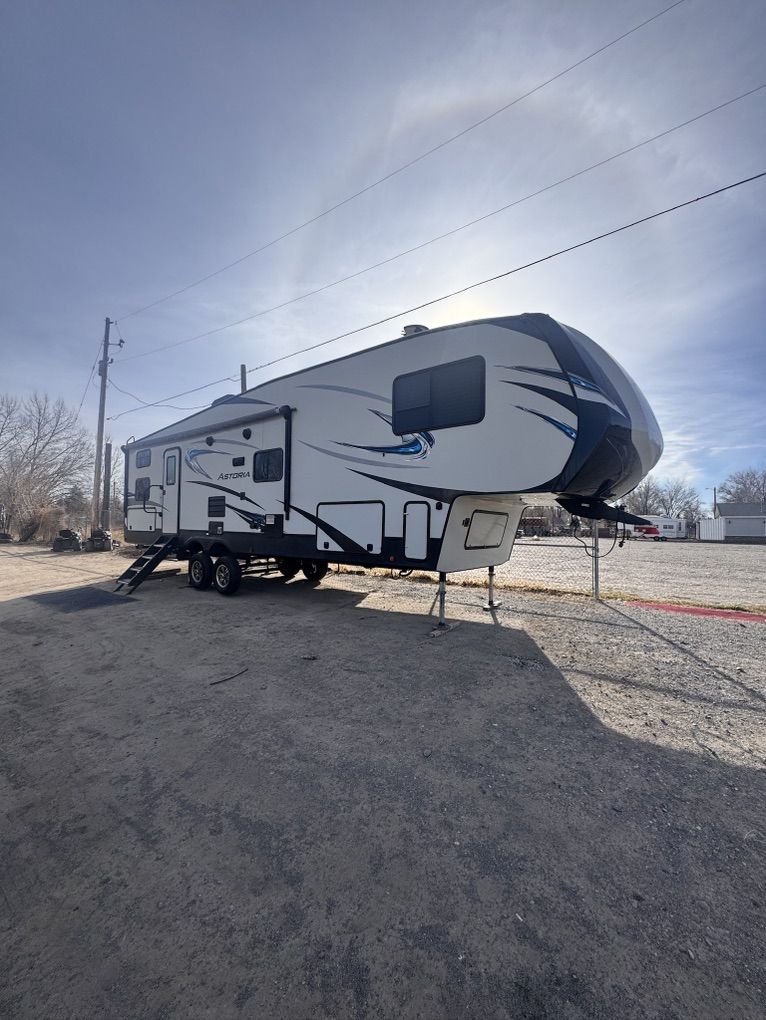 2018 Dutchmen Astoria