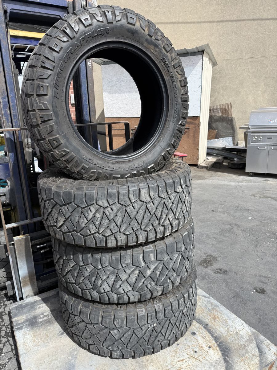 Used Tires 35X12.5 X 20