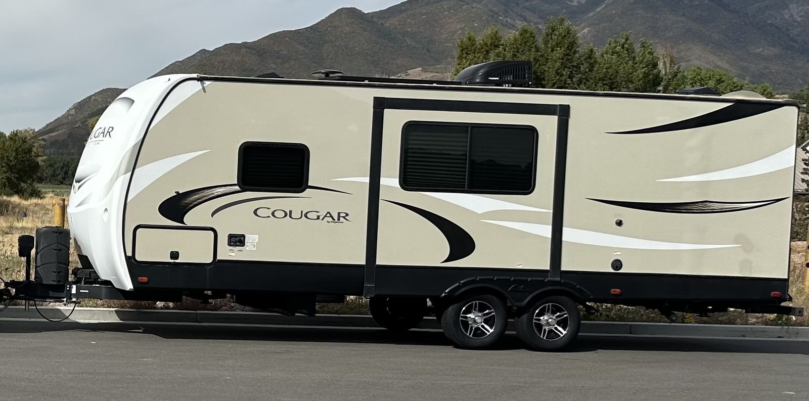 2018 Keystone Cougar 25BHSWE