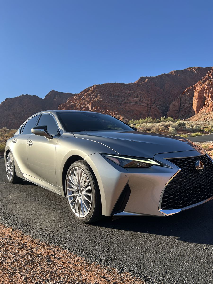 2022 Lexus IS 300