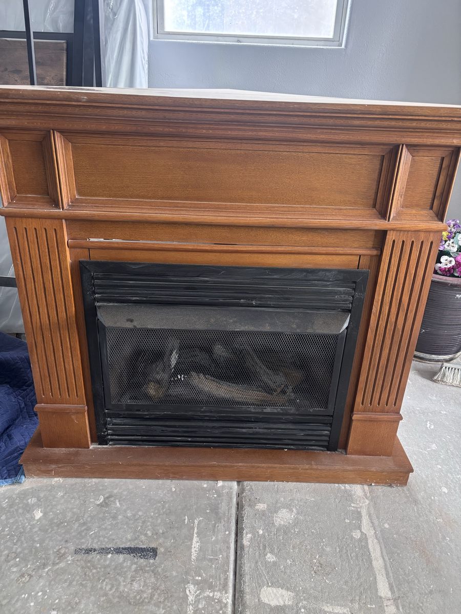 Corner Natural Gas Fireplace Insert with Wood Mantle - Used