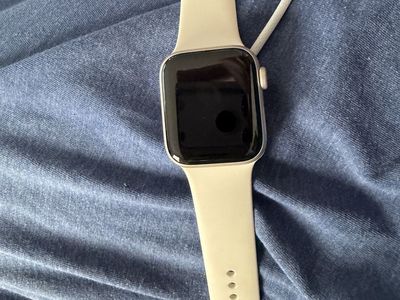 Apple Watch SE series 3