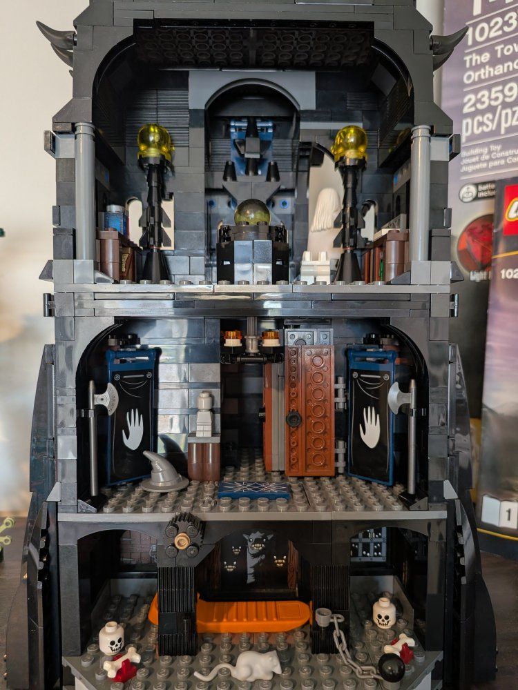 Main image 4
